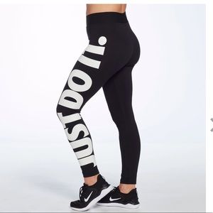 Nike Tight Fit Legging
